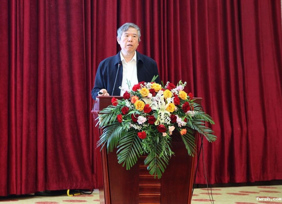 taptap怎么直接登录PC副理事长杨晓光作报告.jpg taptap怎么直接登录PC副理事长杨晓光作报告.jpg