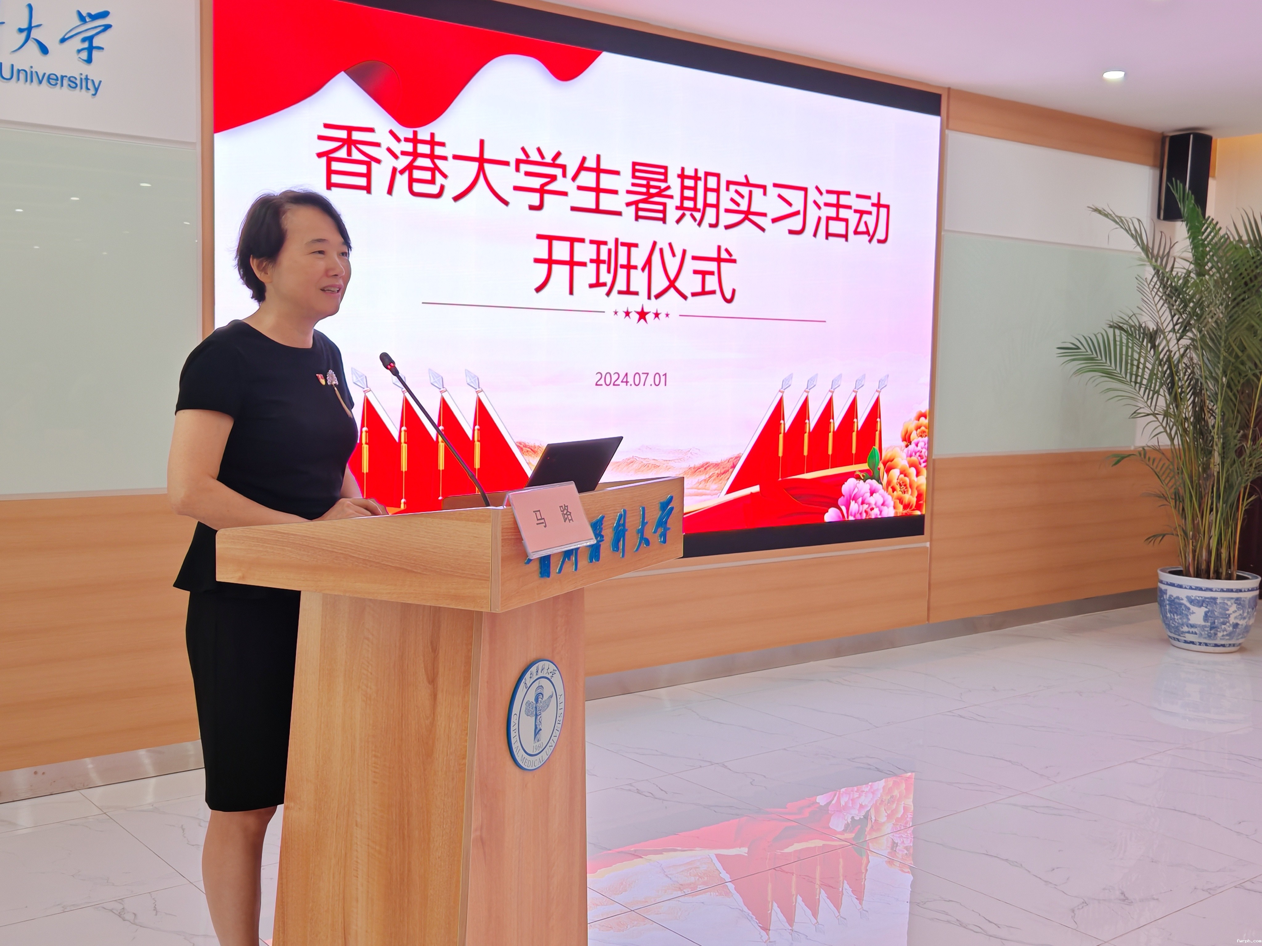 马路.jpg 马路.jpg