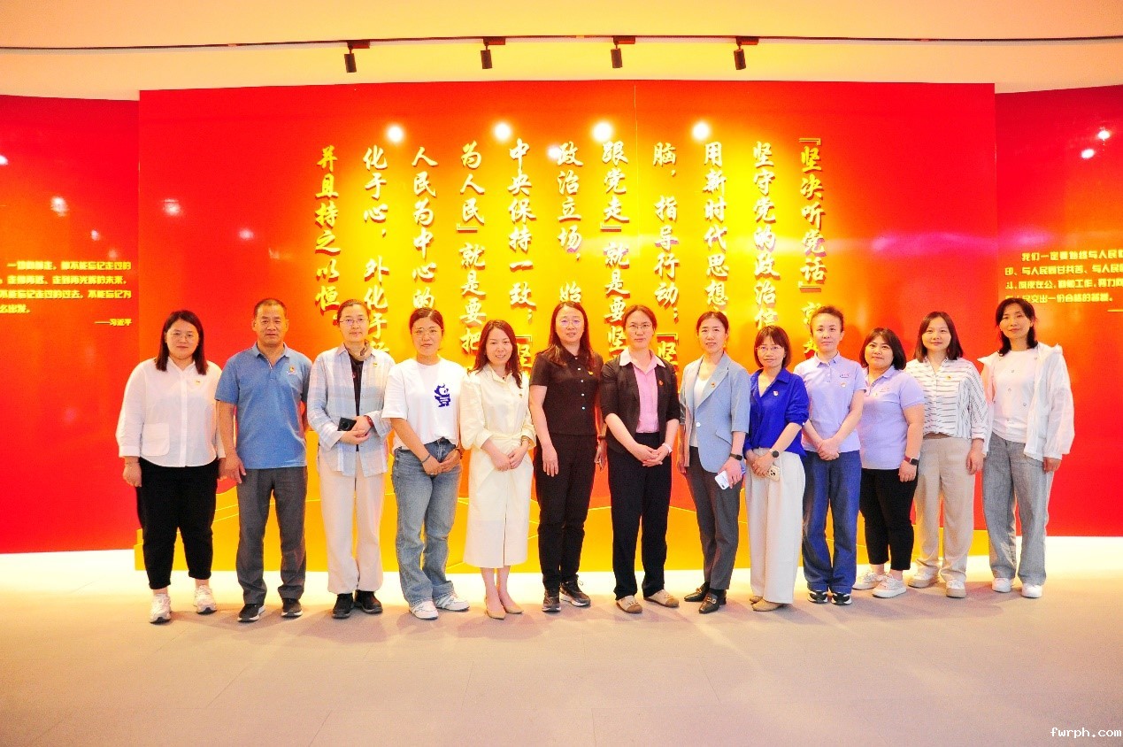 学会秘书处参观红色背篓精神传承教育基地